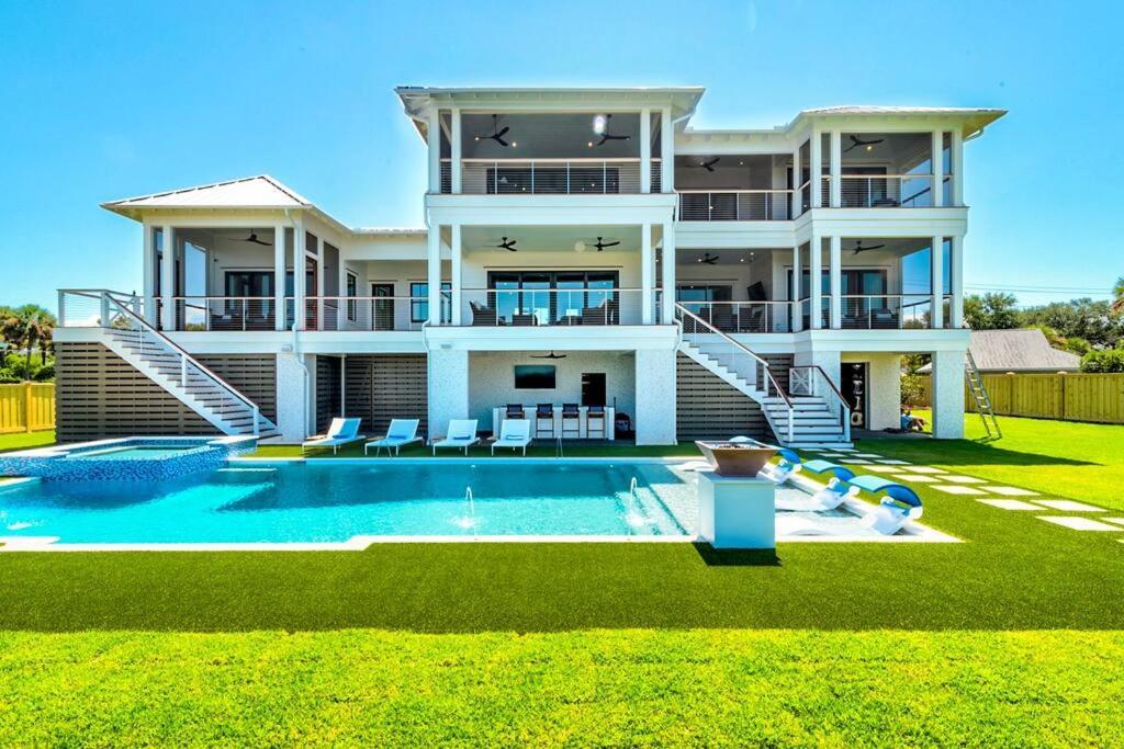 New Waterfront Home With Deep Water Dock 아일오브팜 외부 사진