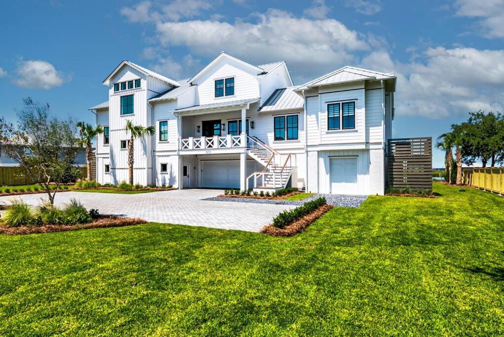 New Waterfront Home With Deep Water Dock 아일오브팜 외부 사진